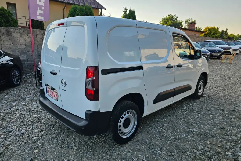 Opel Combo din 2022 cu 48.499 km - oferta OPE138322 - foto 3