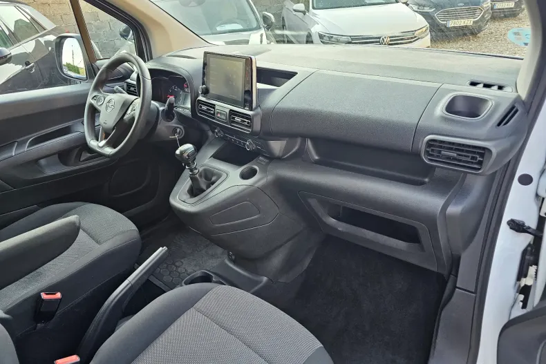 Opel Combo din 2022 cu 48.499 km - oferta OPE138322 - foto 18