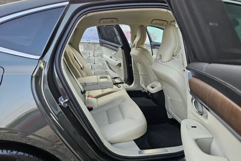 Volvo S90 din 2021 cu 179.899 km - oferta VOL138323 - foto 31