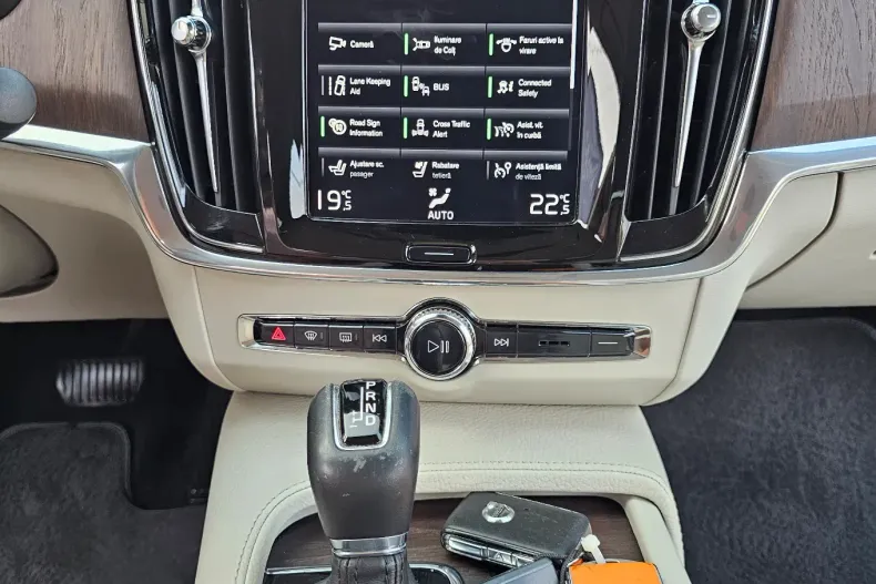 Volvo S90 din 2021 cu 179.899 km - oferta VOL138323 - foto 36