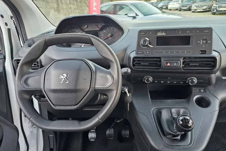 Peugeot Rifter din 2021 cu 134.099 km - oferta PEU138326 - foto 32