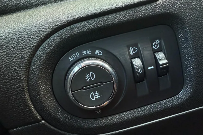 Opel Grandland (X) din 2020 cu 175.245 km - oferta OPE138331 - foto 18