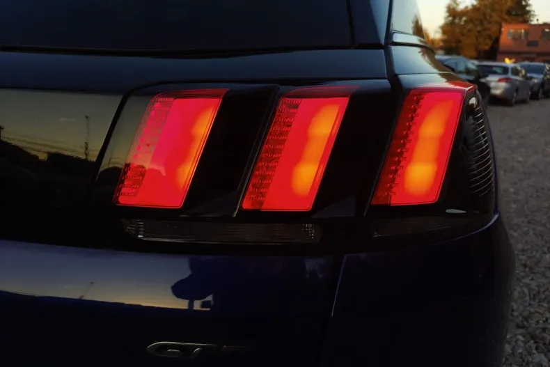 Peugeot 3008 din 2020 cu 159.774 km - oferta PEU138337 - foto 34