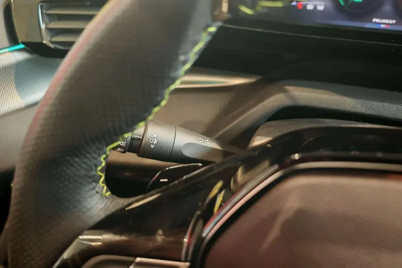 Peugeot 308 din 2022 cu 42.163 km - oferta PEU138338 - foto 14