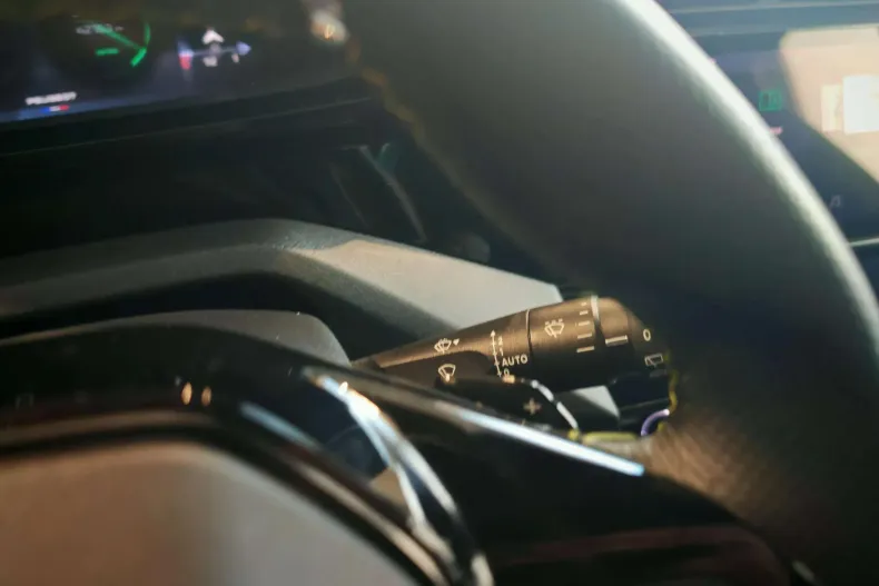 Peugeot 308 din 2022 cu 42.163 km - oferta PEU138338 - foto 15