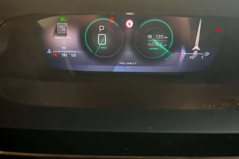 Peugeot 308 din 2022 cu 42.163 km - oferta PEU138338 - foto 21