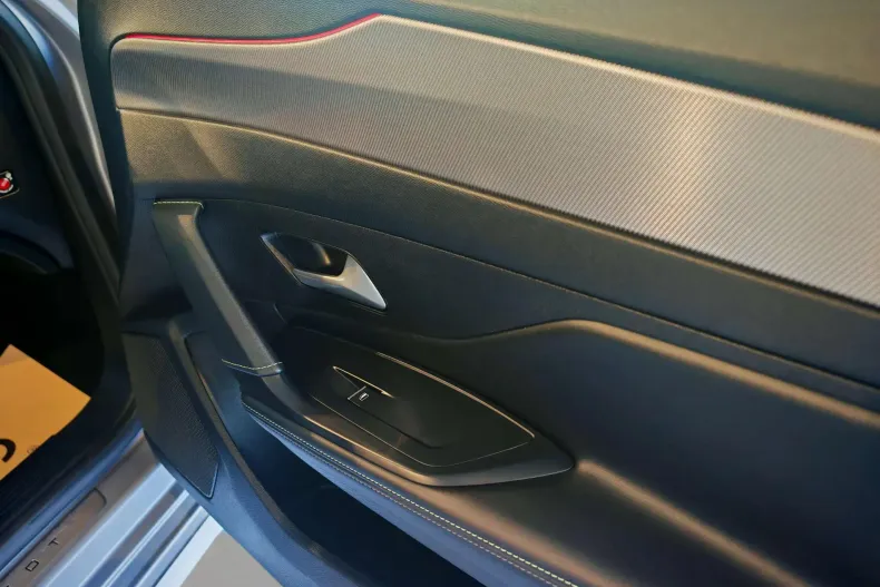 Peugeot 308 din 2022 cu 65.981 km - oferta PEU138341 - foto 15