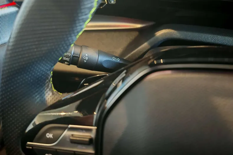 Peugeot 308 din 2022 cu 65.981 km - oferta PEU138341 - foto 16