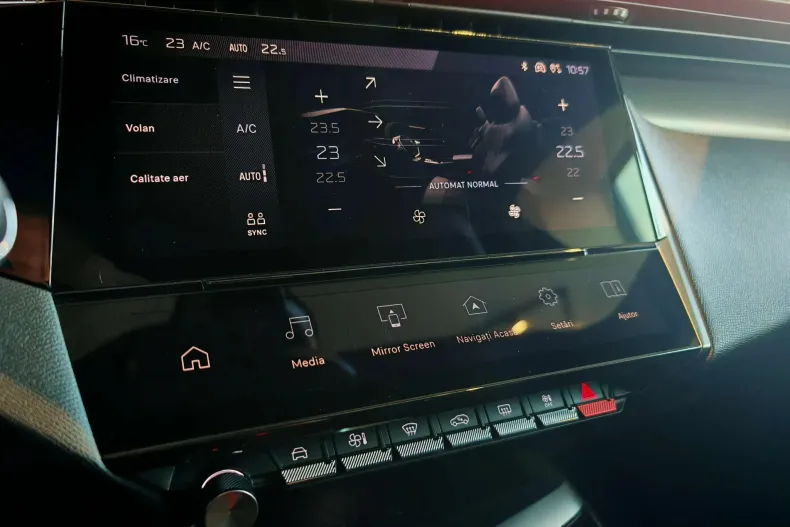 Peugeot 308 din 2022 cu 65.981 km - oferta PEU138341 - foto 39