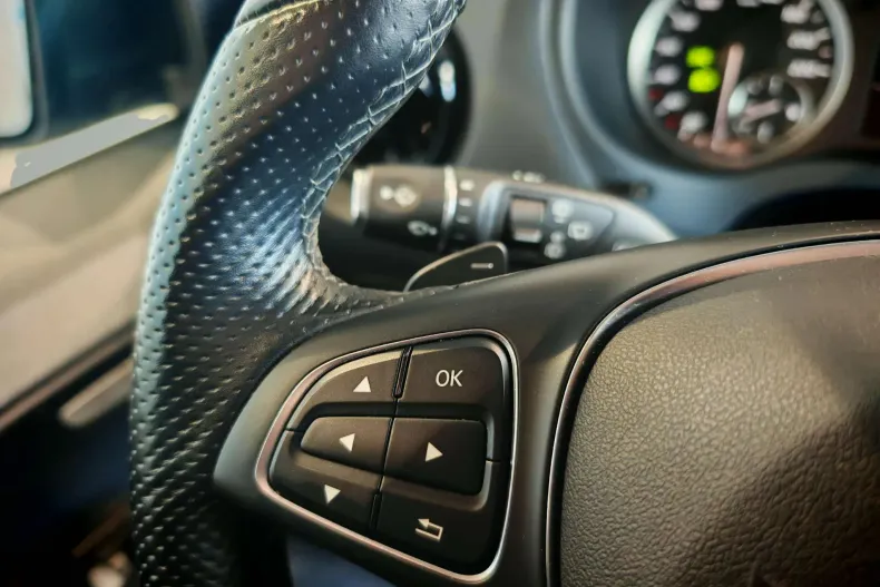 Mercedes-Benz Vito din 2023 cu 64.119 km - oferta MER138343 - foto 19