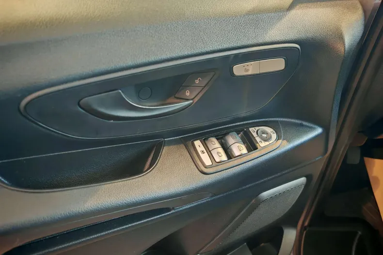 Mercedes-Benz Vito din 2023 cu 64.119 km - oferta MER138343 - foto 31