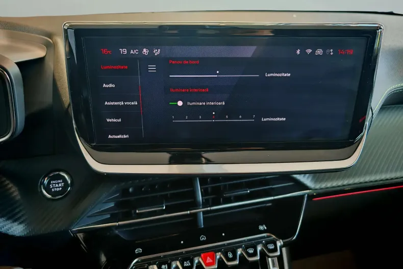 Peugeot 2008 din 2023 cu 22.702 km - oferta PEU138345 - foto 38