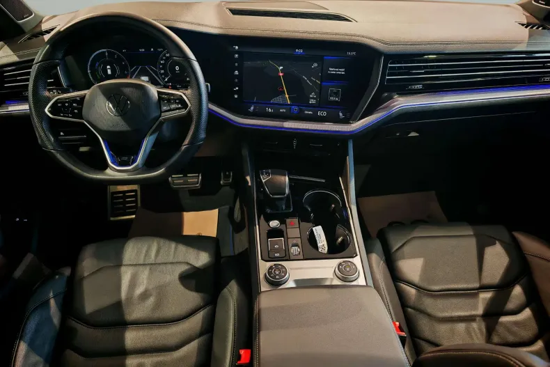Volkswagen Touareg din 2021 cu 112.204 km - oferta VOL138346 - foto 11