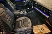 Volkswagen Touareg din 2021 cu 112.204 km - oferta VOL138346 - foto 14