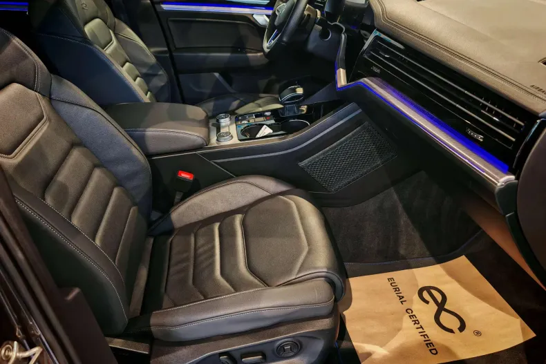 Volkswagen Touareg din 2021 cu 112.204 km - oferta VOL138346 - foto 14