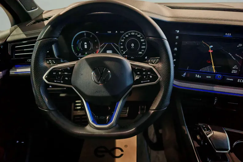 Volkswagen Touareg din 2021 cu 112.204 km - oferta VOL138346 - foto 19