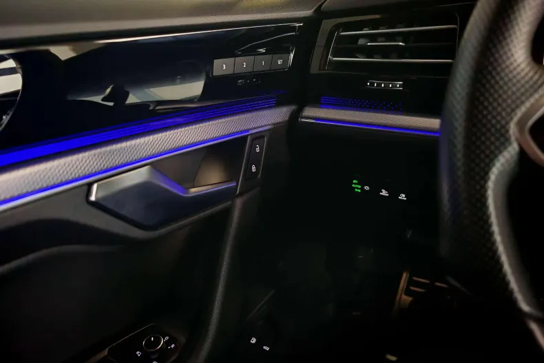 Volkswagen Touareg din 2021 cu 112.204 km - oferta VOL138346 - foto 20