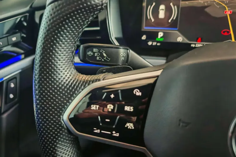 Volkswagen Touareg din 2021 cu 112.204 km - oferta VOL138346 - foto 40