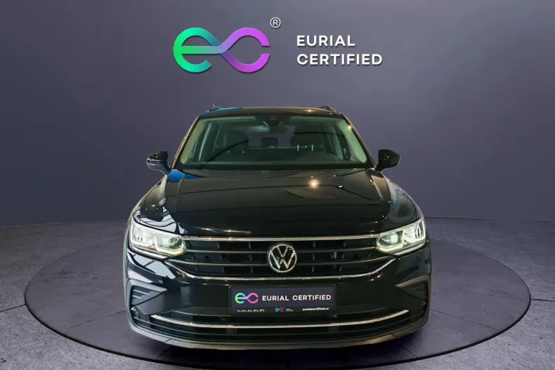Volkswagen Tiguan din 2022 cu 92.923 km - oferta VOL138348 - foto 2