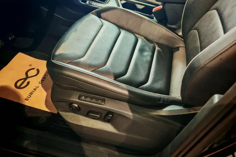 Volkswagen Tiguan din 2022 cu 92.923 km - oferta VOL138348 - foto 8