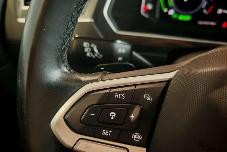 Volkswagen Tiguan din 2022 cu 92.923 km - oferta VOL138348 - foto 23