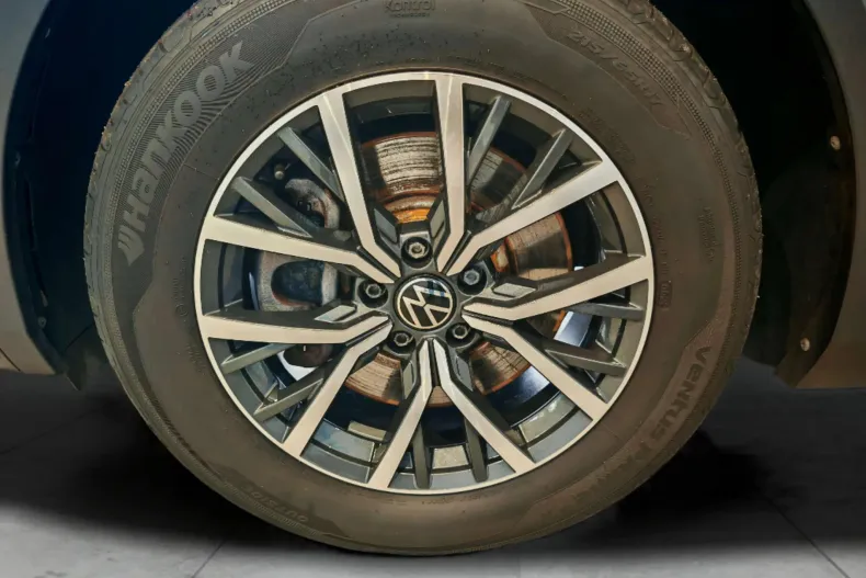 Volkswagen Tiguan din 2022 cu 92.923 km - oferta VOL138348 - foto 30