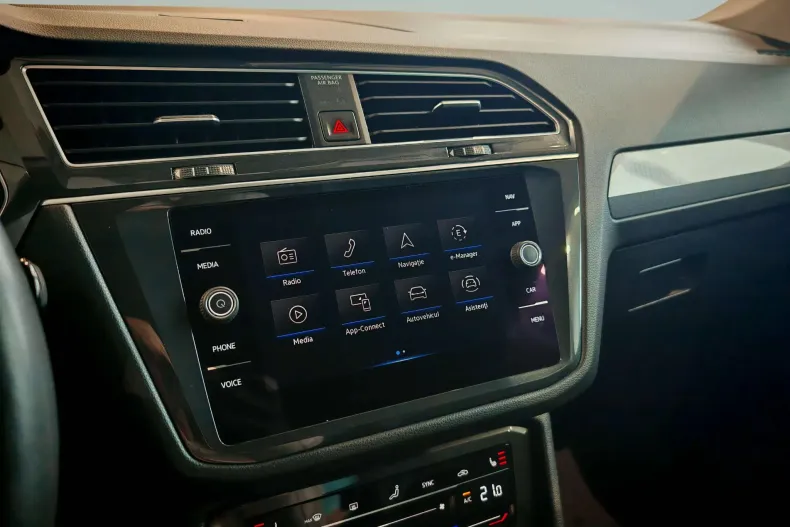 Volkswagen Tiguan din 2022 cu 92.923 km - oferta VOL138348 - foto 36