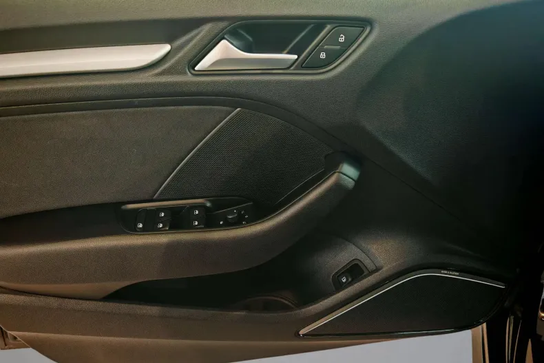 Audi A3 din 2019 cu 82.683 km - oferta AUD138350 - foto 35