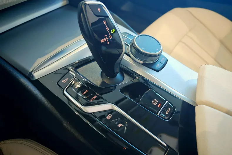 BMW Seria 5 din 2021 cu 57.738 km - oferta BMW138351 - foto 19