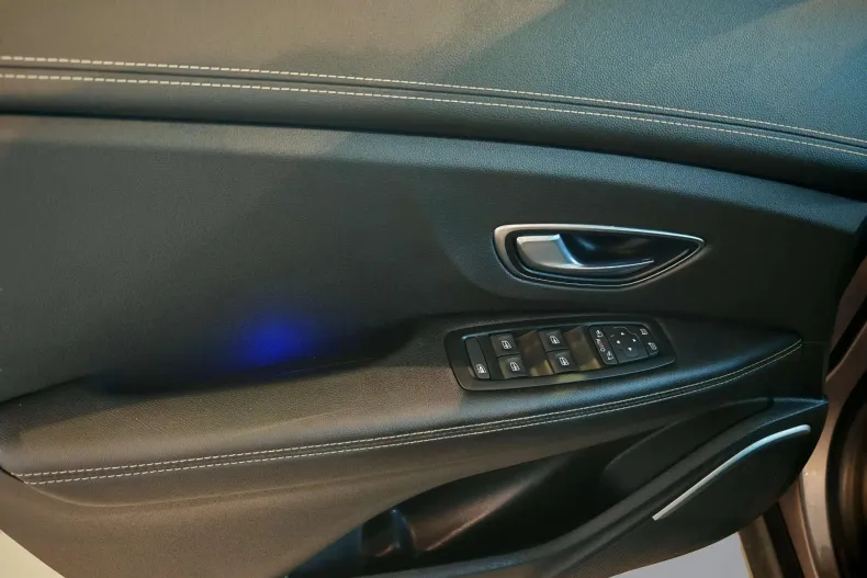 Renault Scenic din 2021 cu 136.100 km - oferta REN138352 - foto 24