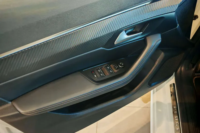 Peugeot 508 din 2019 cu 104.362 km - oferta PEU138353 - foto 9