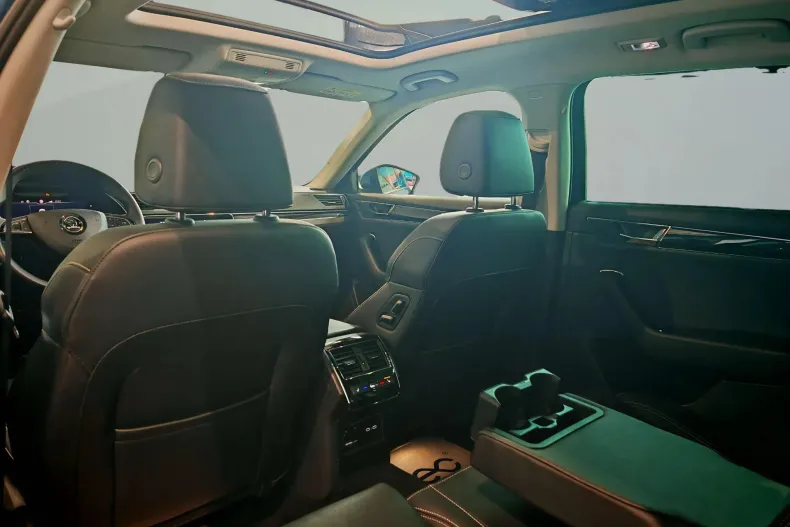 Skoda Superb din 2020 cu 156.128 km - oferta SKO138354 - foto 12