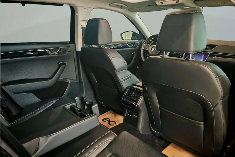 Skoda Superb din 2020 cu 156.128 km - oferta SKO138354 - foto 15