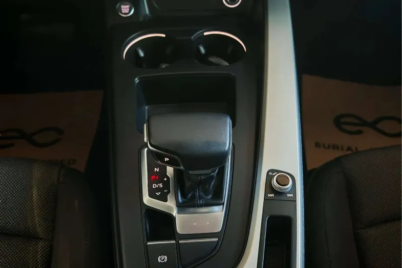 Audi A4 din 2020 cu 158.444 km - oferta AUD138359 - foto 34