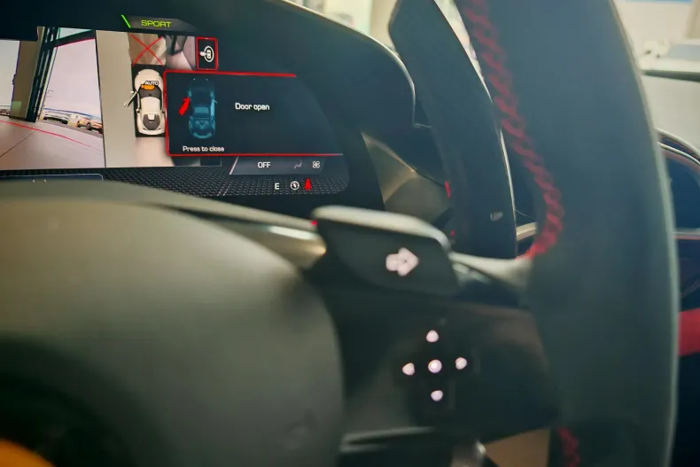 Ferrari 296 GTB din 2024 cu 67 km - oferta FER138362 - foto 31