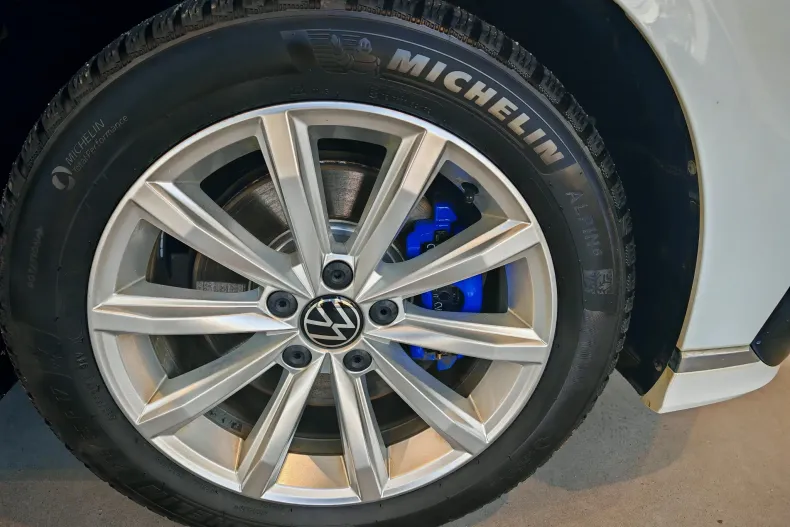 Volkswagen Passat din 2021 cu 66.272 km - oferta VOL138364 - foto 8