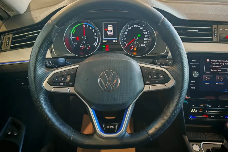 Volkswagen Passat din 2021 cu 66.272 km - oferta VOL138364 - foto 12