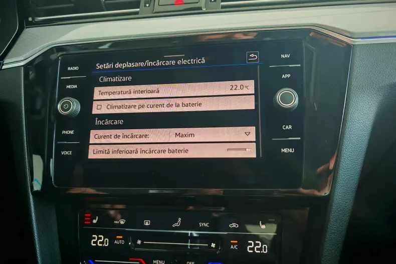 Volkswagen Passat din 2021 cu 66.272 km - oferta VOL138364 - foto 33