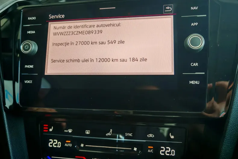 Volkswagen Passat din 2021 cu 66.272 km - oferta VOL138364 - foto 36