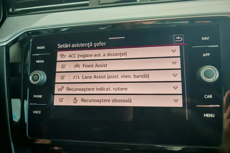 Volkswagen Passat din 2021 cu 66.272 km - oferta VOL138364 - foto 38