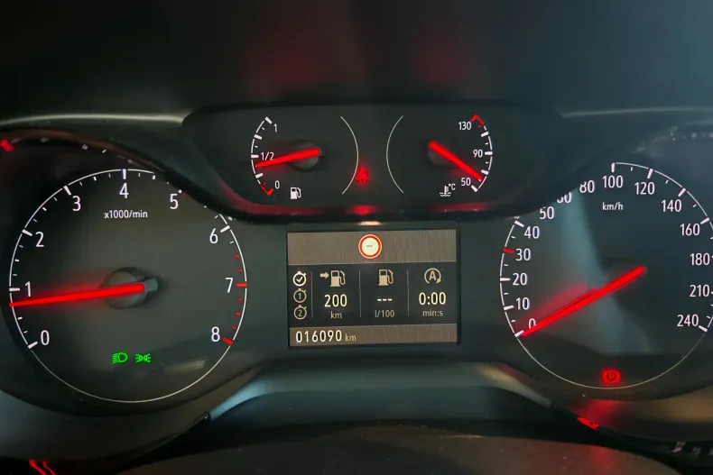 Opel Corsa din 2022 cu 16.090 km - oferta OPE138367 - foto 8