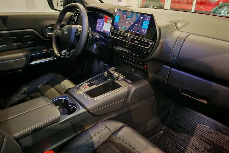 Citroën C5 Aircross din 2023 cu 4.100 km - oferta CIT138368 - foto 16