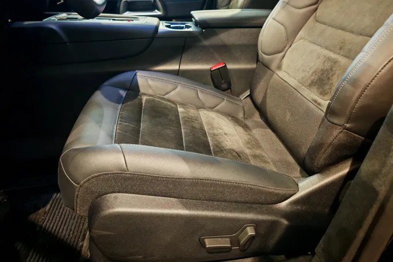 Citroën C5 Aircross din 2023 cu 4.100 km - oferta CIT138368 - foto 38