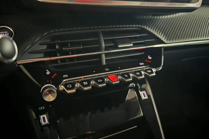 Peugeot 208 din 2024 cu 1.470 km - oferta PEU138369 - foto 24