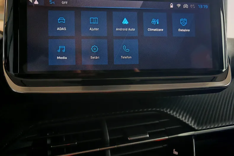 Peugeot 208 din 2024 cu 1.470 km - oferta PEU138369 - foto 32