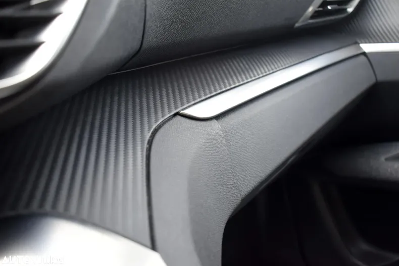 Peugeot 3008 din 2020 cu 108.403 km - oferta PEU138375 - foto 19