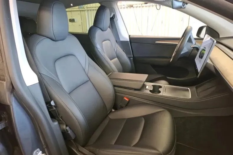 Tesla Model Y din 2022 cu 68.504 km - oferta TES138384 - foto 6