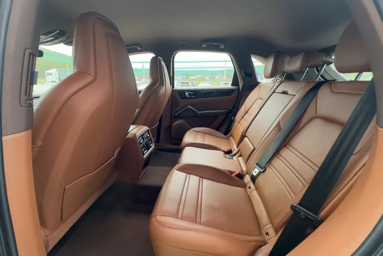 Porsche Cayenne din 2020 cu 108.702 km - oferta POR138387 - foto 17