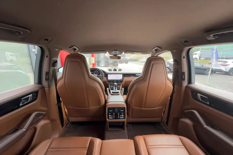 Porsche Cayenne din 2020 cu 108.702 km - oferta POR138387 - foto 27