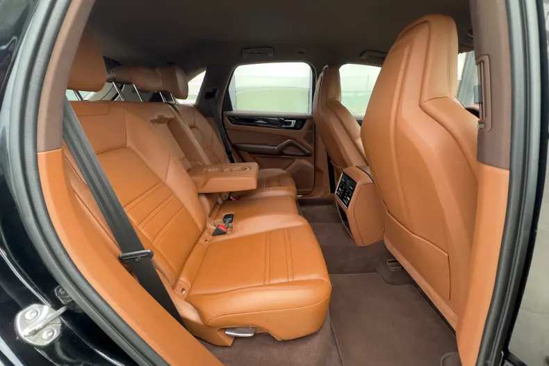 Porsche Cayenne din 2020 cu 108.702 km - oferta POR138387 - foto 29